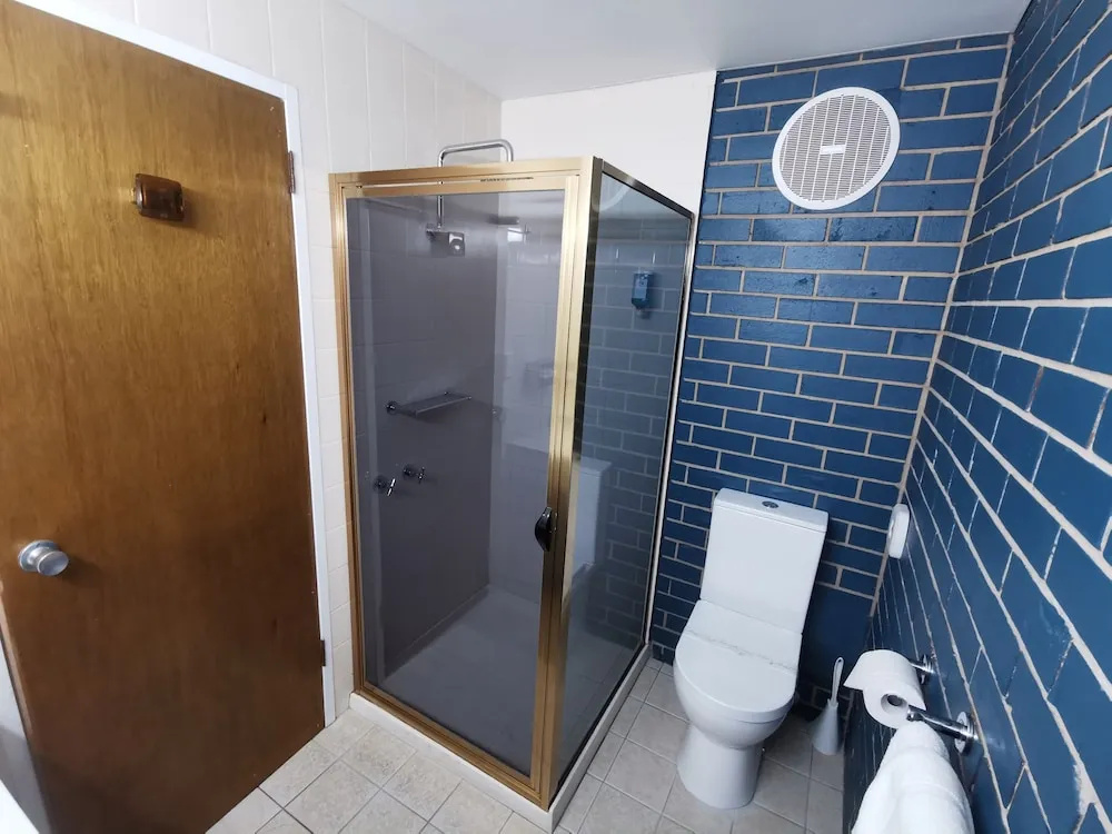 Town House Motor Inn