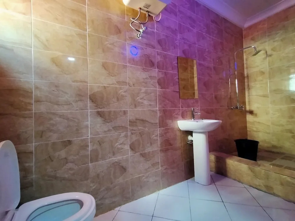 Pameec Luxury Suites Utako