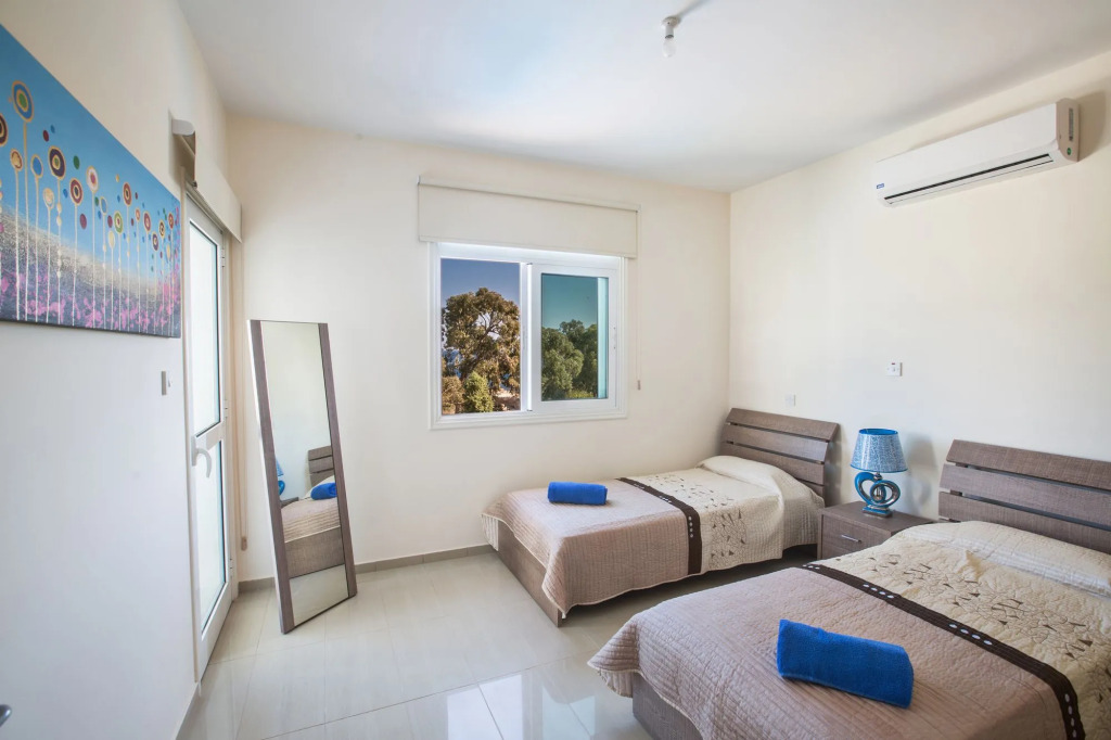 Shaye Frontline Villa