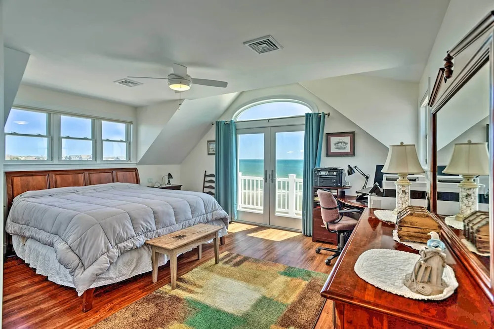 Romantic Retreat on the Sand: Cape Cod Beach House
