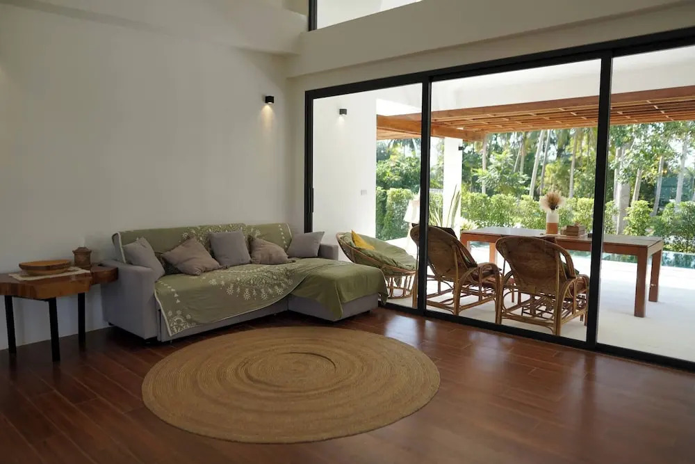 O3 Green 2b Garden Pool Villa and Unique Furniture