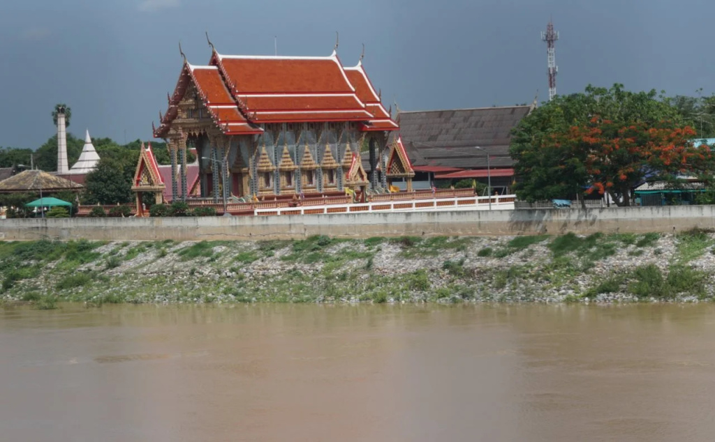 Sayan Mansion
