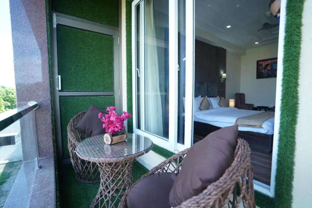 Hotel Idhayan Palace