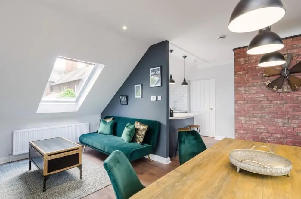 Time is Now! Beautiful Apartment in York