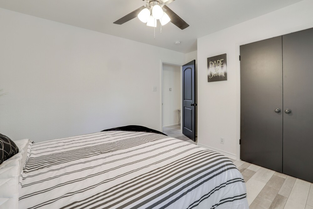 3 Mi to Randolph Afb: San Antonio Area Home