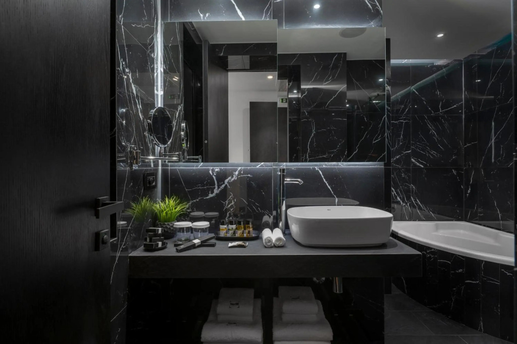 No 15 Ermou Hotel