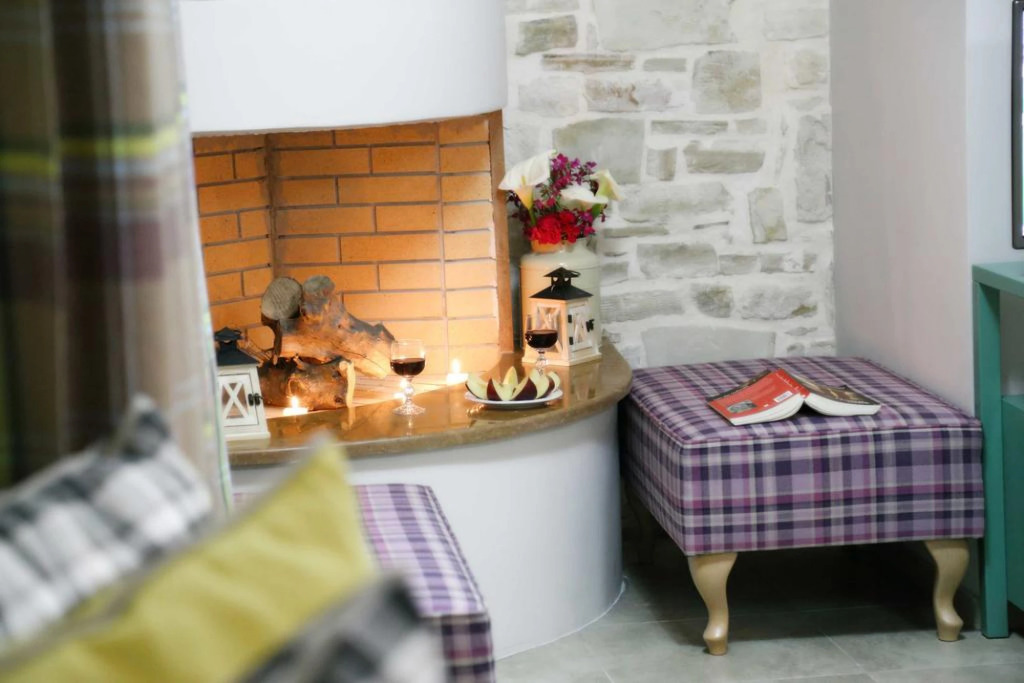 Asion Lithos - Deluxe One Bedroom