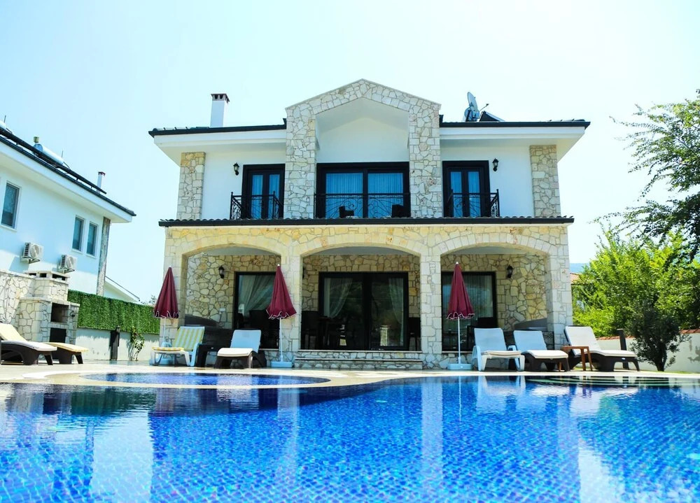 Remarkable Private 4-bed Villa in Dalyan With Pool