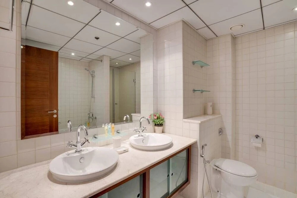 Airy Apartment With the Best View of Marina!