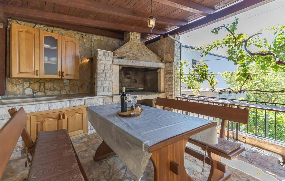 Nice Home in Pula With Wifi and 2 Bedrooms