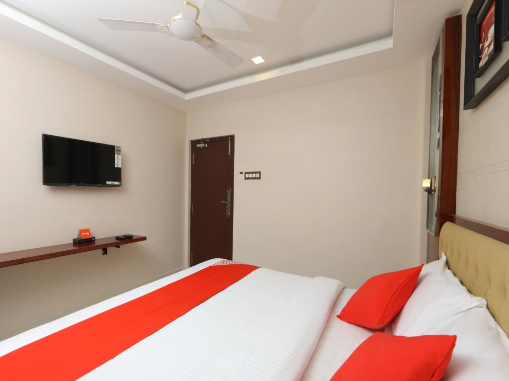 OYO 14759 Hotel President