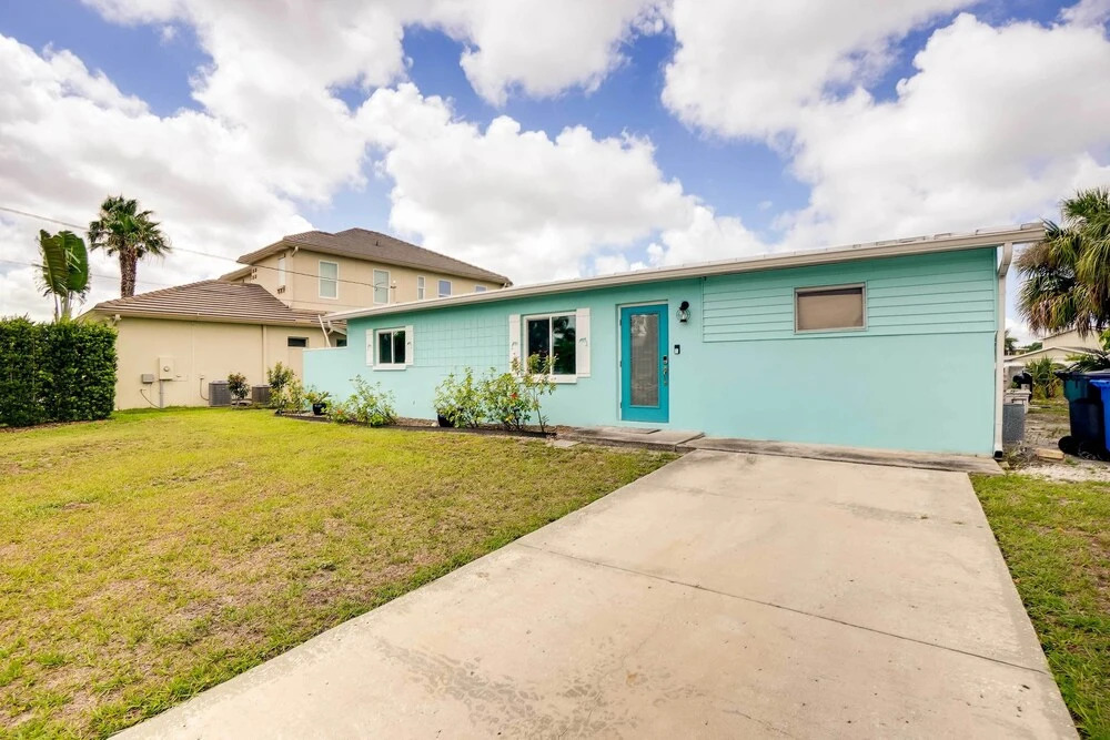 Canal-front Tampa Vacation Rental w/ Private Pool!