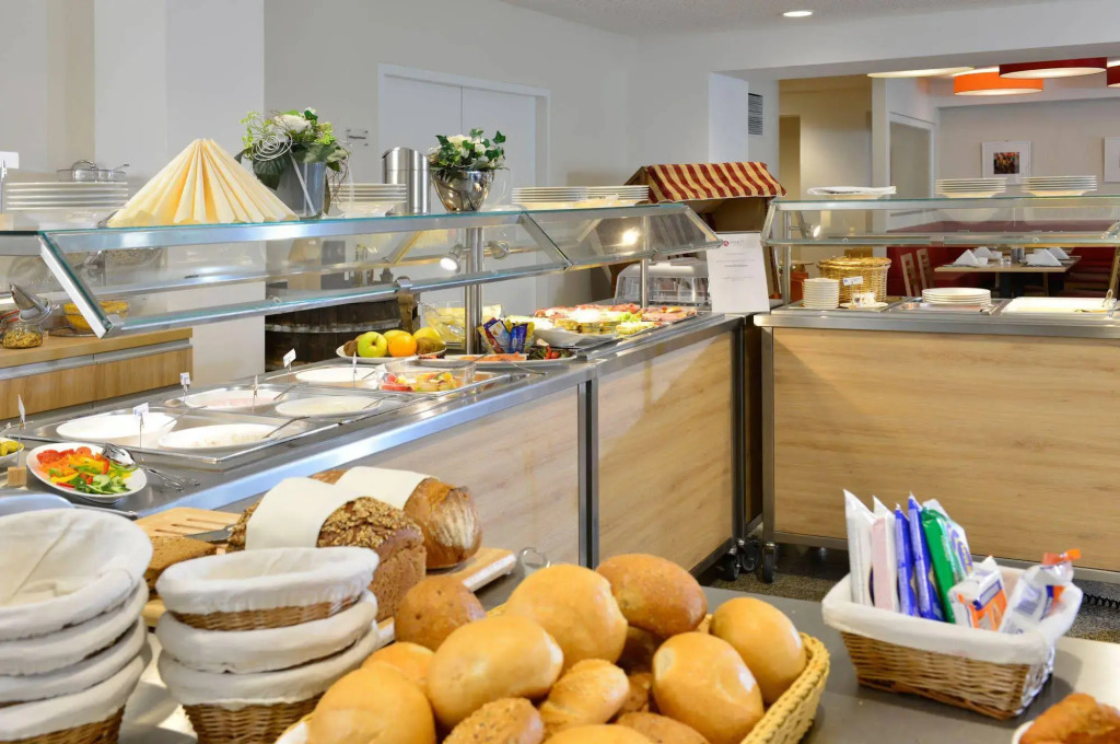 Aribo Hotel