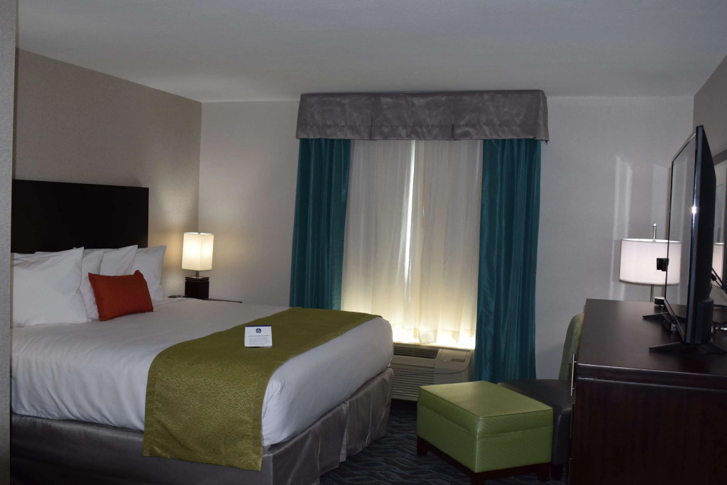 Best Western Plus Hardeeville Inn & Suites