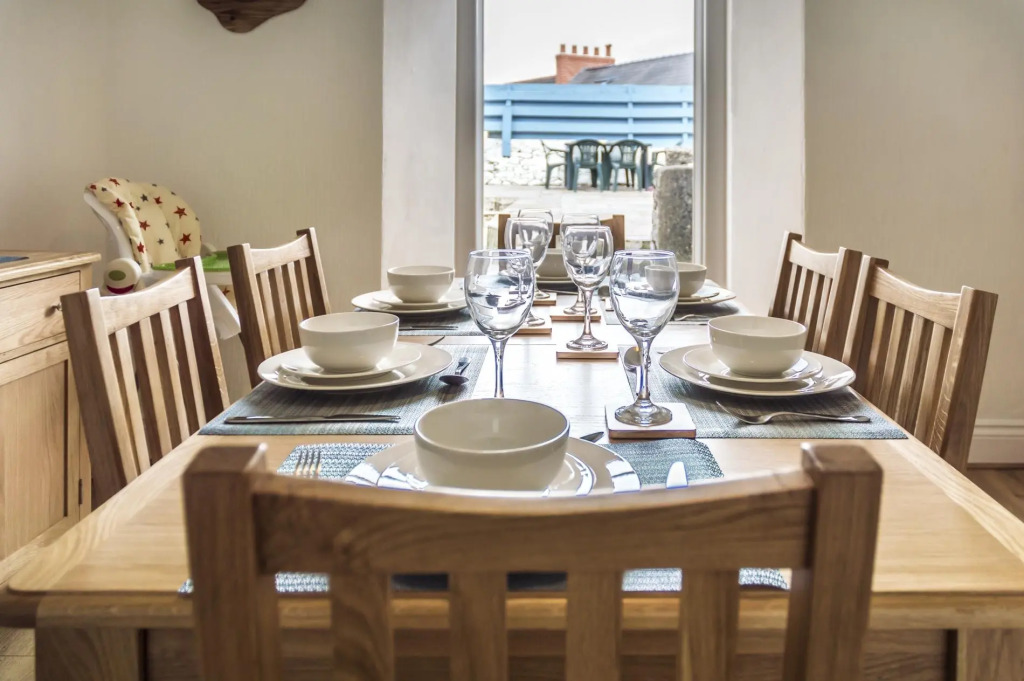 Sandy Retreat - 3 Bedroom Holiday Home - Tenby