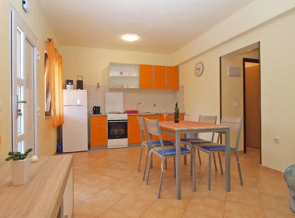 Apartment 1468