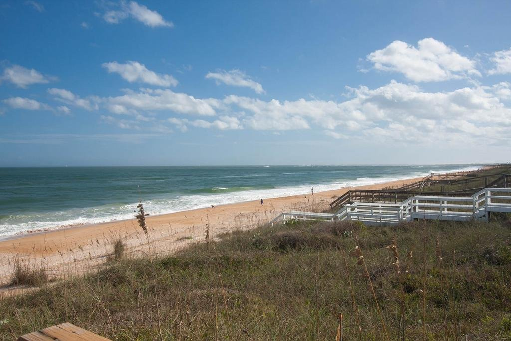 Turtle Cove 4 Br home by RedAwning