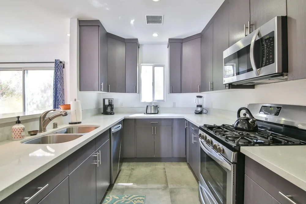 Palm Springs Villa- Three Bedroom Home