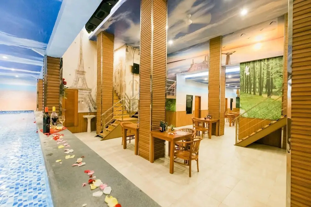 Caroline Hostel