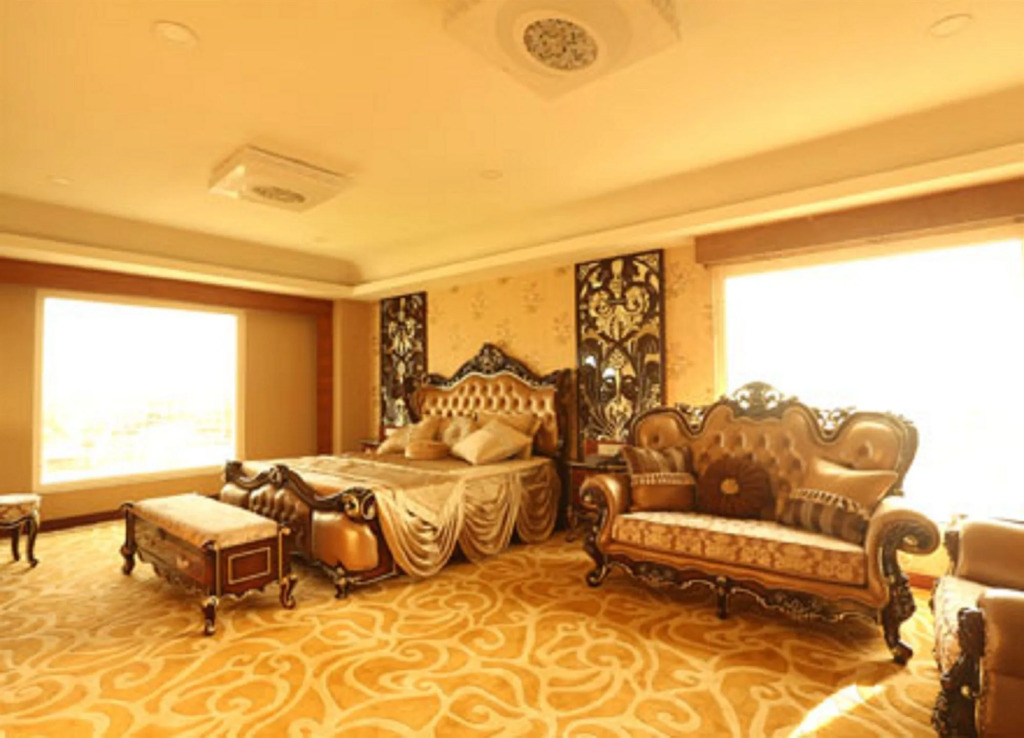 Hotel Chennai Le Palace