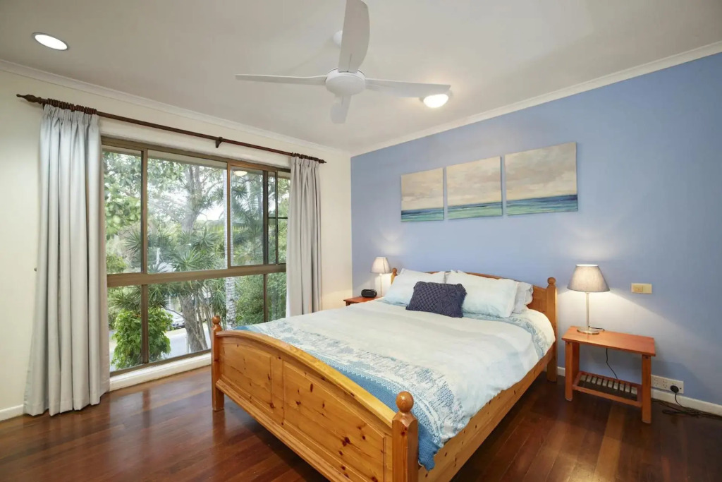 Straddie House