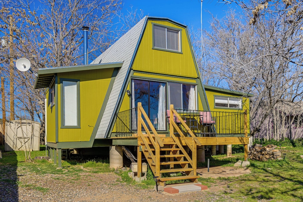 Hike, Bike & Atv! A-frame Rimrock Cabin w/ Views