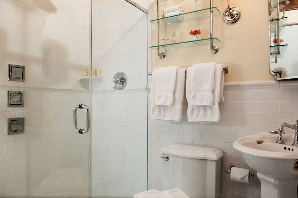 Port dHiver Bed and Breakfast