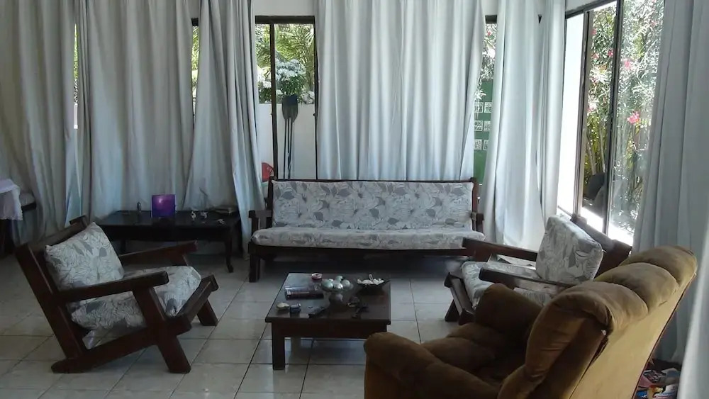 Pousada Hostel81