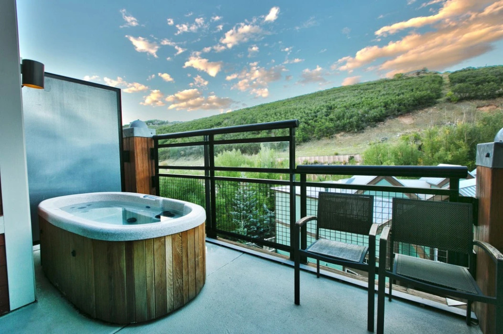 Main & SKY Park City Utah