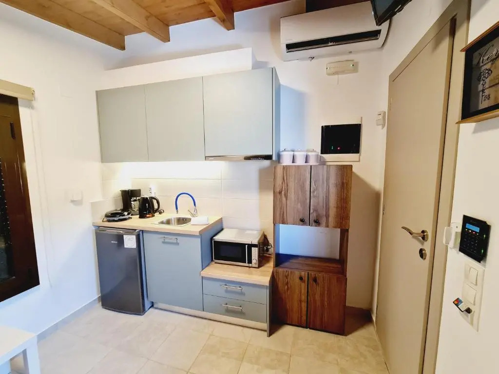 Anassa Attic Mini Suite 4