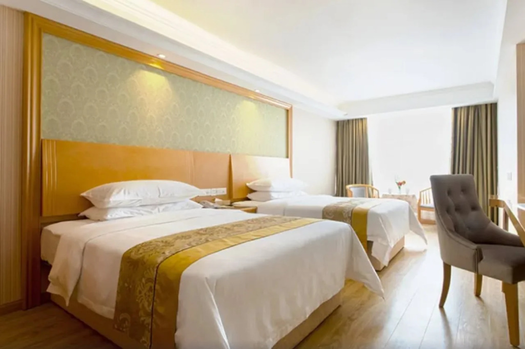 Atour Hotel Chengdu Chunxi Road Tianfu Square Subway Station