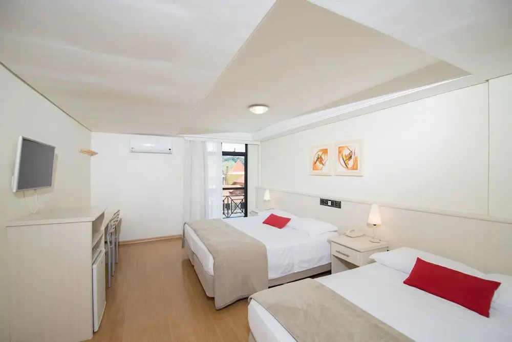 Hotel Tirolesa