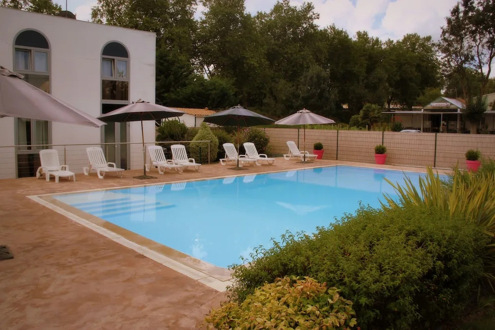 Reix Hotel