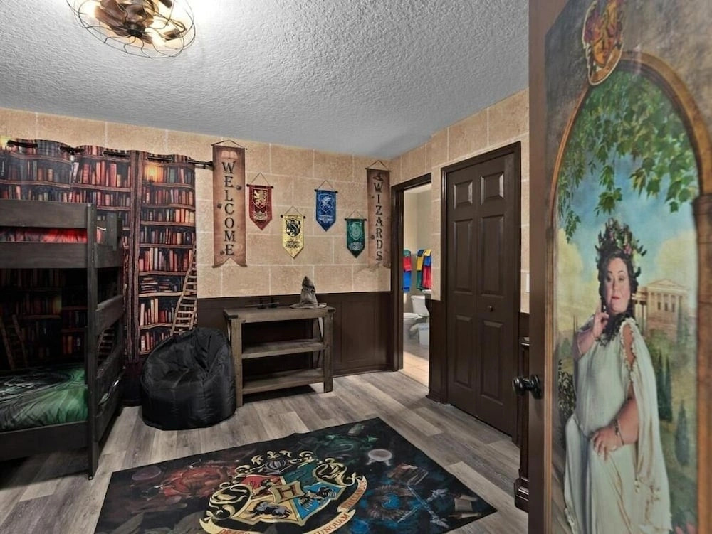Fully Themed Harry Potter Getaway Close Disney 3 Bedroom Townhouse