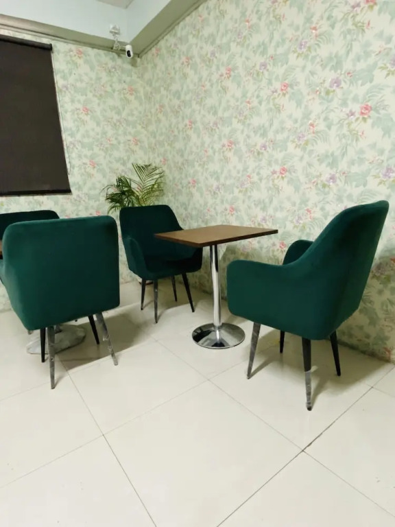 Homestay at Kashmiri Gate Metro & Old Delhi Railway Station