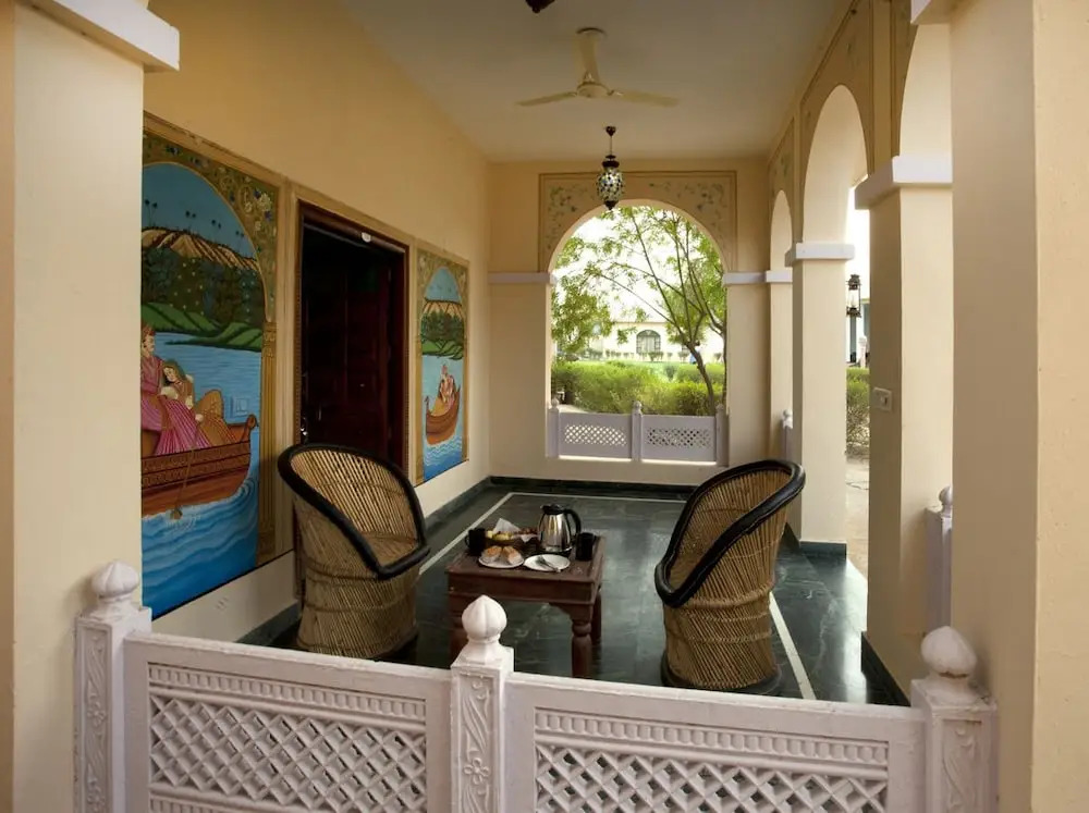 Sara Vilas Hotel