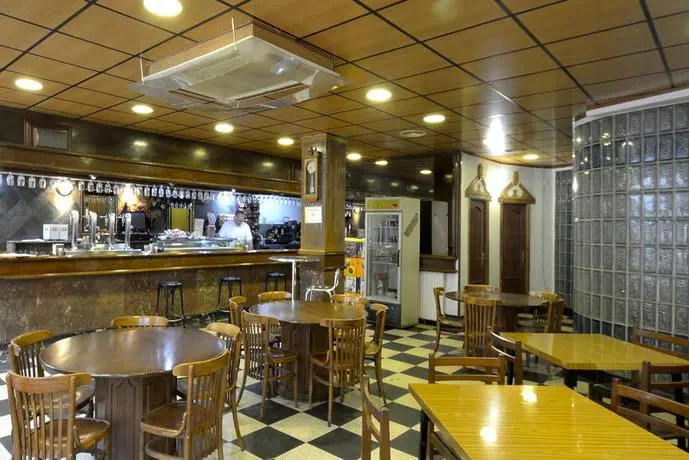 Hostal Goyo Garray