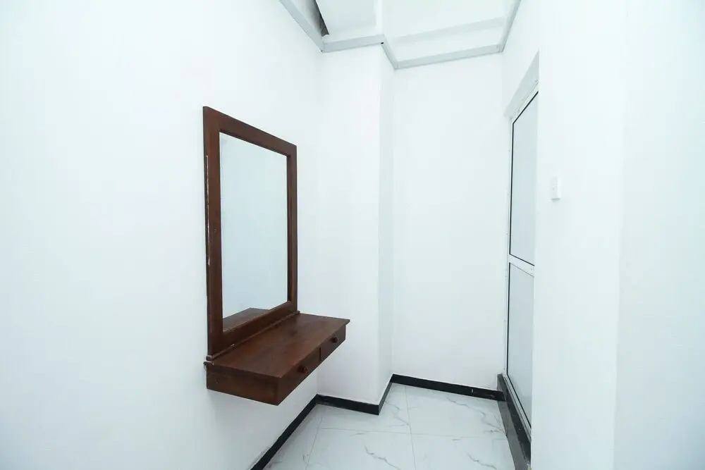 Shan Hotel by OYO Rooms