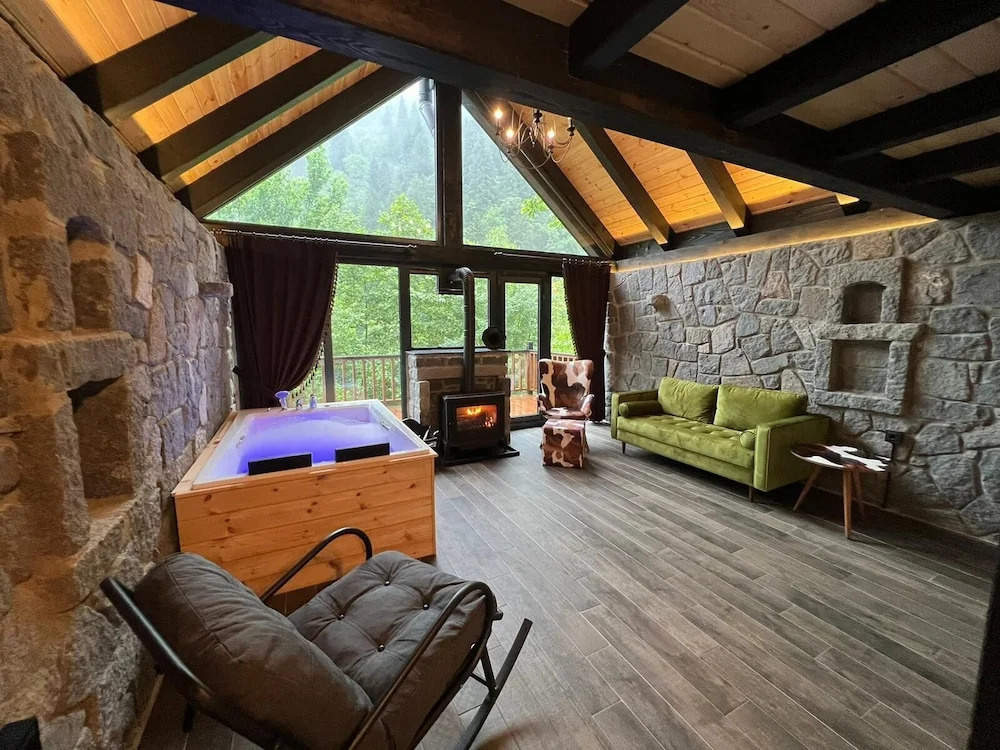 Ayder Vanak Stone Suites