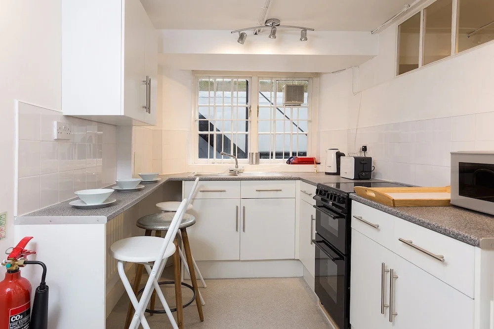 Incredible 2 Bedroom Flat next to Westminster Abbey