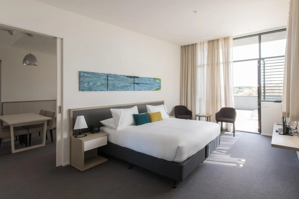 Quarters at Flinders Hotel