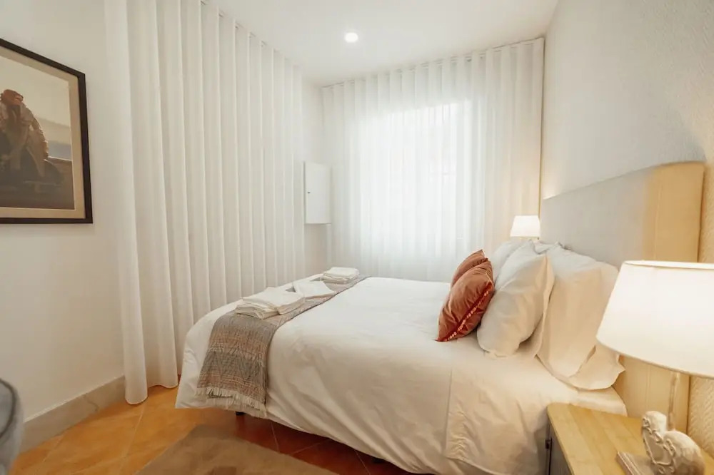 City Center Comfort Apartment by Vacationy