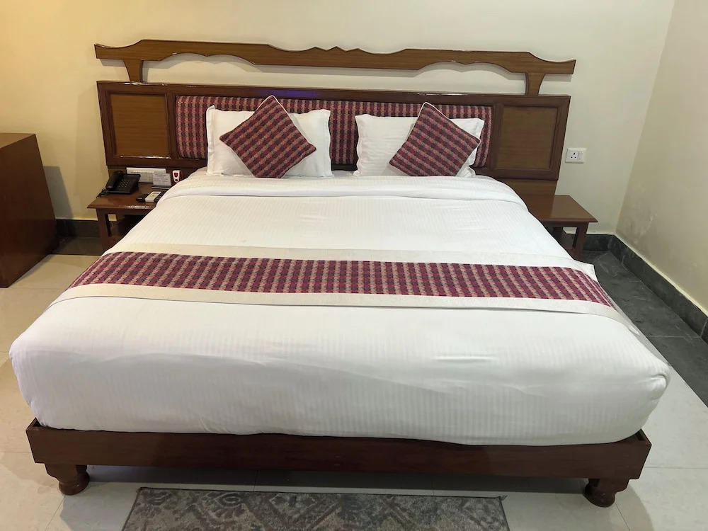 Hotel Earth Light, Chitwan National Park