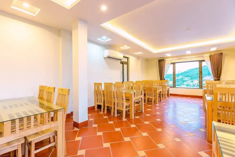 Dai Viet Hotel by OYO Rooms