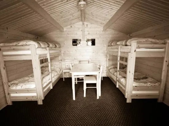 Aleksandri Guesthouse