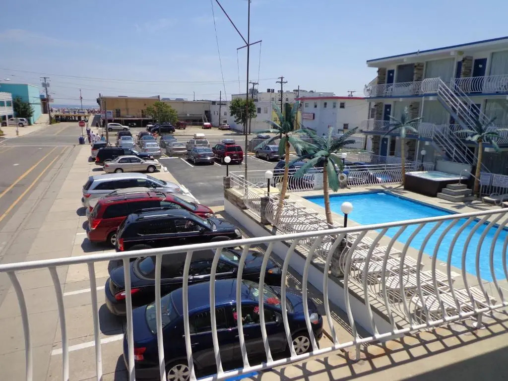 Quarterdeck Motel