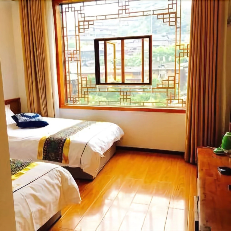 Miaozhai Renjia Inn