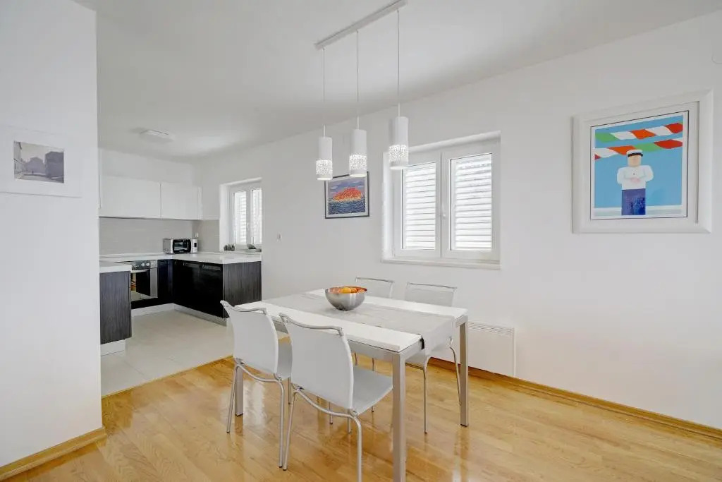 Apartment 330