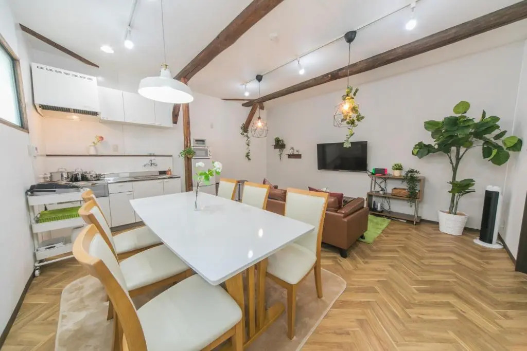 Naos House USJ 一軒家貸切