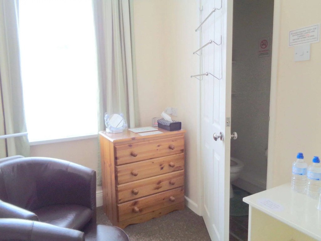 Laceys Guest House